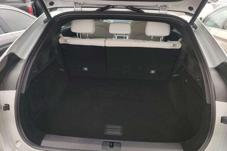Used XPeng G6 2023 580 Long-Range Pro Trunk