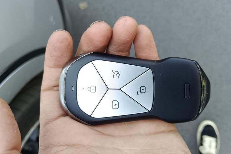 Used XPeng G6 2023 580 Long-Range Max Vehicle Key