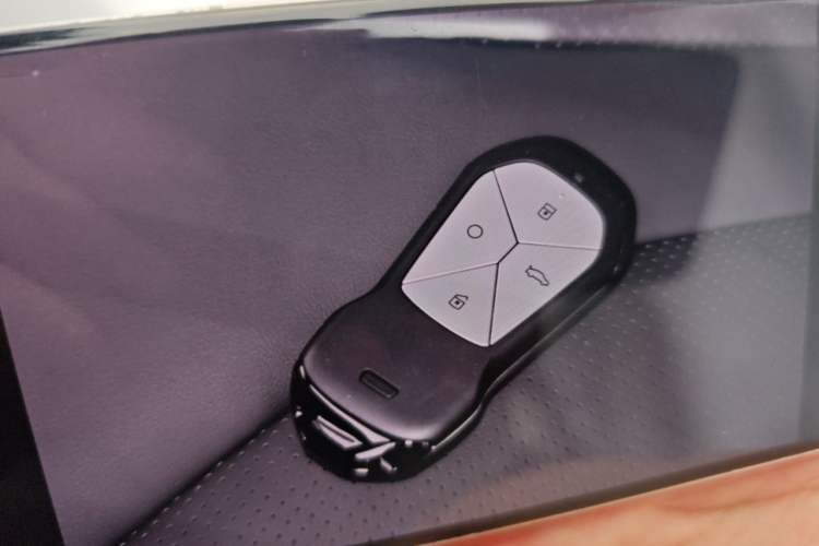 Used XPeng G6 2023 580 Long-Range Pro Vehicle Key