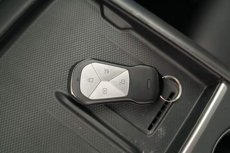 Used XPeng G6 2023 755 Ultra-Long Range Pro Vehicle Key