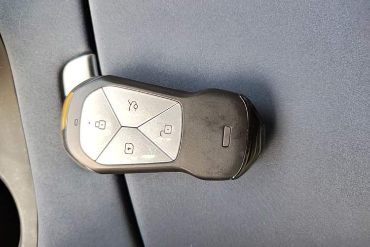 Used XPeng G6 2023 700 Four-Wheel Drive Performance Max Vehicle Key