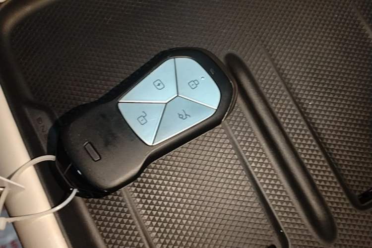 Used XPeng G6 2023 755 Ultra-Long Range Max Vehicle Key