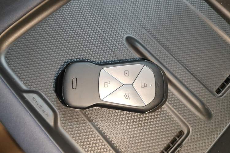Used XPeng G6 2023 755 Ultra-Long Range Max Vehicle Key