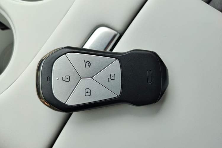 Used XPeng G6 2023 755 Ultra-Long Range Max Vehicle Key