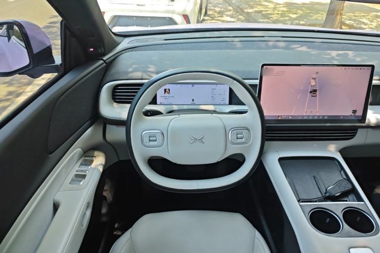 Used XPeng G6 2023 580 Long-Range Pro Steering Wheel