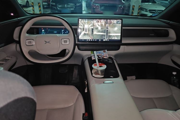 Used XPeng G6 2023 580 Long-Range Pro Center Console