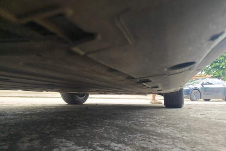 Used XPeng G6 2023 580 Long-Range Pro Chassis Front Left