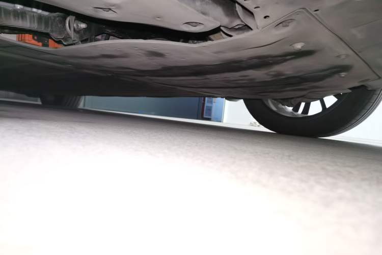 Used XPeng G6 2023 580 Long-Range Max Chassis Rear Left