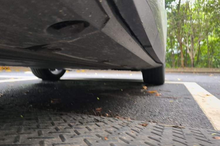 Used XPeng G6 2023 580 Long-Range Pro Chassis Rear Right