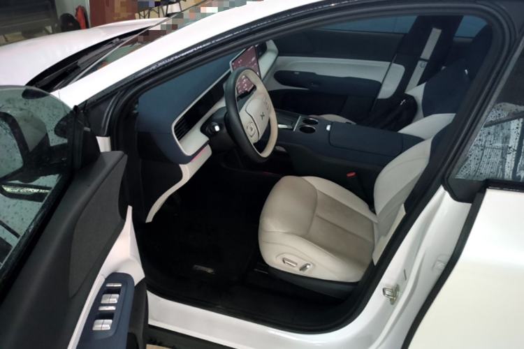 Used XPeng G6 2023 580 Long-Range Max Driver Seat