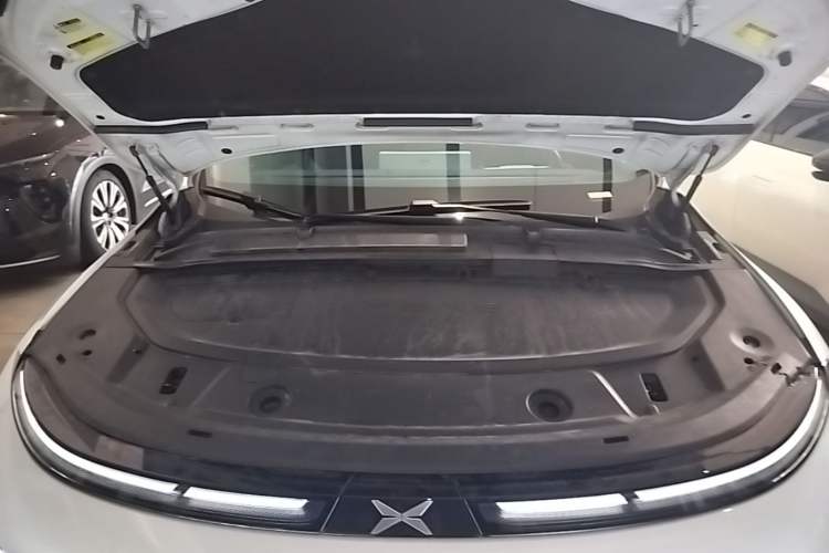 Used XPeng G6 2023 755 Ultra-Long Range Pro Engine Bay