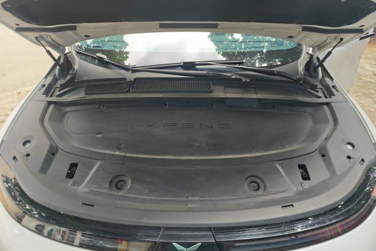 Used XPeng G6 2023 580 Long-Range Pro Engine Bay