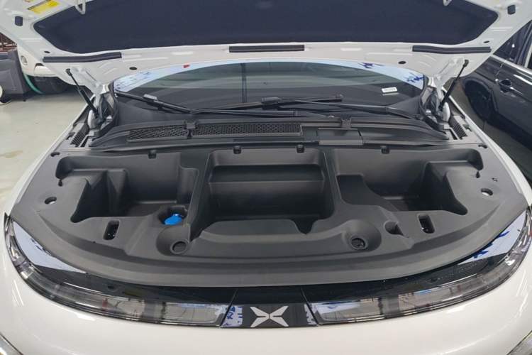 Used XPeng G6 2023 755 Ultra-Long Range Pro Engine Bay