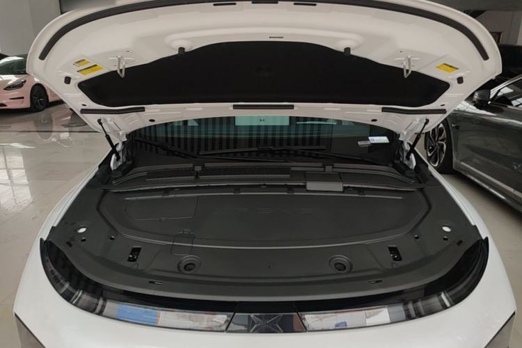 Used XPeng G6 2023 580 Long-Range Max Engine Bay