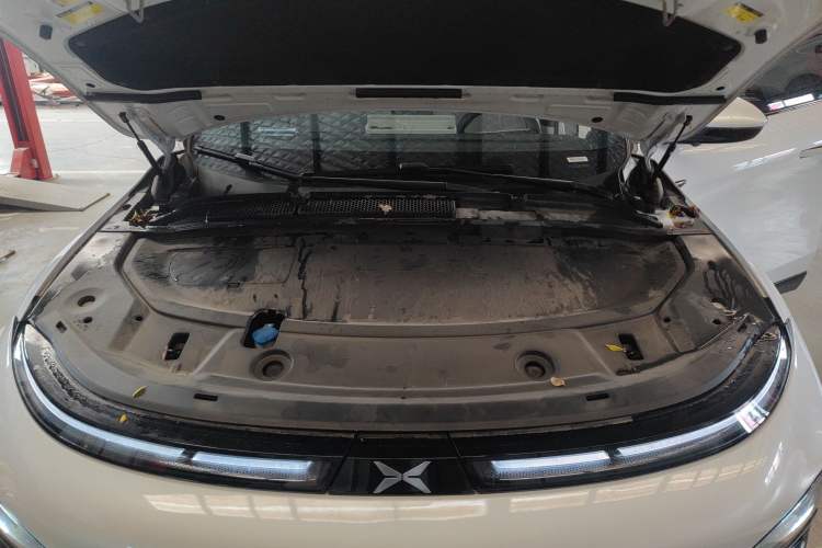 Used XPeng G6 2023 580 Long-Range Max Engine Bay