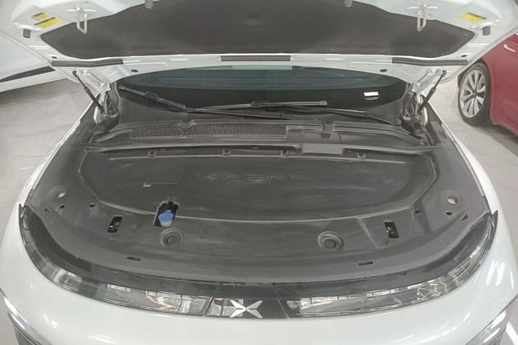 Used XPeng G6 2023 580 Long-Range Max Engine Bay