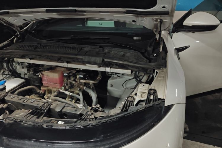Used XPeng G6 2023 580 Long-Range Pro Engine Bay Left