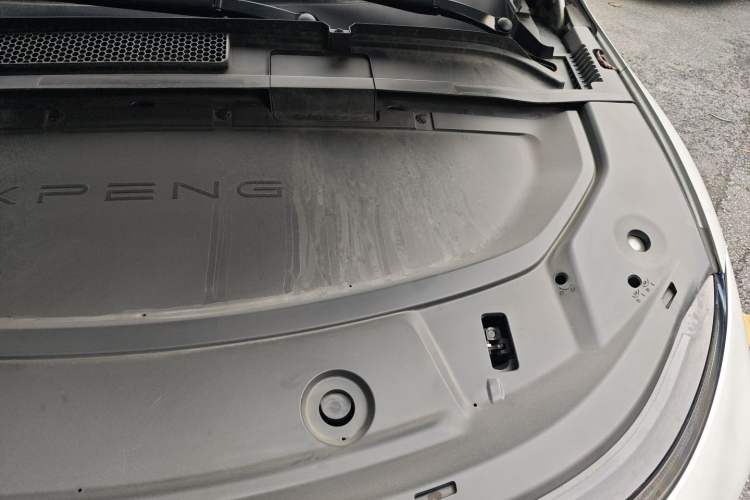 Used XPeng G6 2023 755 Ultra-Long Range Pro Engine Bay Left