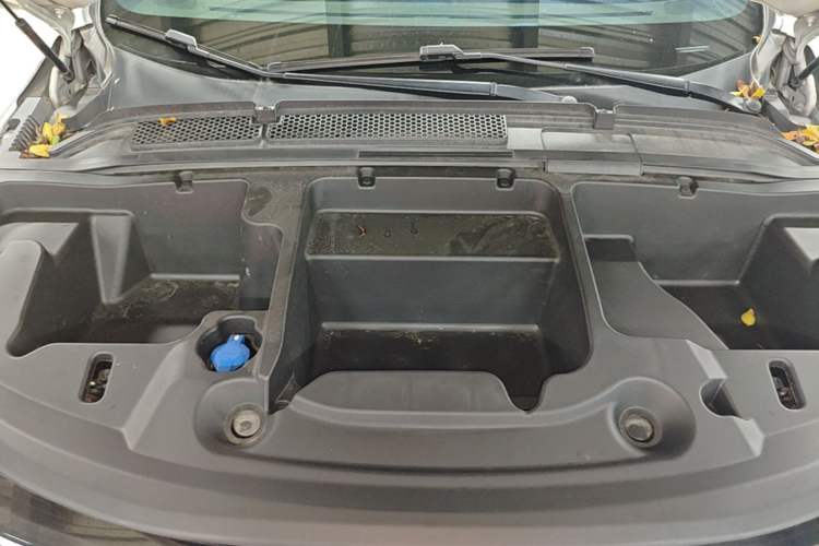 Used XPeng G6 2023 580 Long-Range Pro Engine Bay