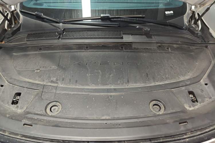 Used XPeng G6 2023 580 Long-Range Pro Engine Bay