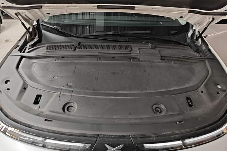 Used XPeng G6 2023 755 Ultra-Long Range Max Engine Bay