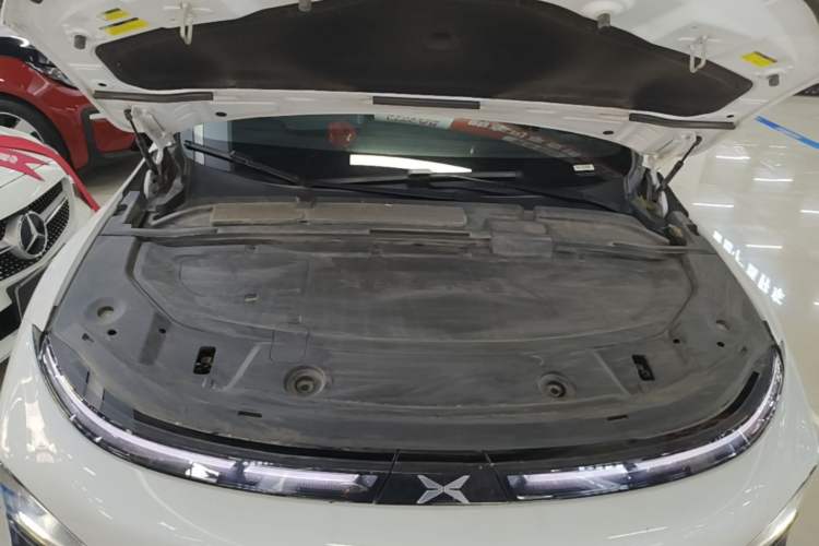 Used XPeng G6 2023 580 Long-Range Max Engine Bay
