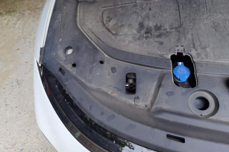 Used XPeng G6 2023 580 Long-Range Max Engine Bay Right