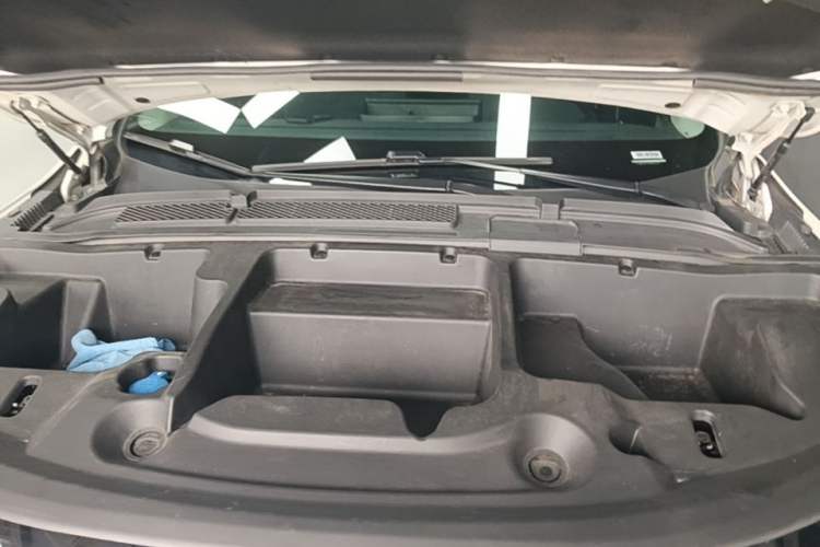 Used XPeng G6 2023 580 Long-Range Max Engine Bay