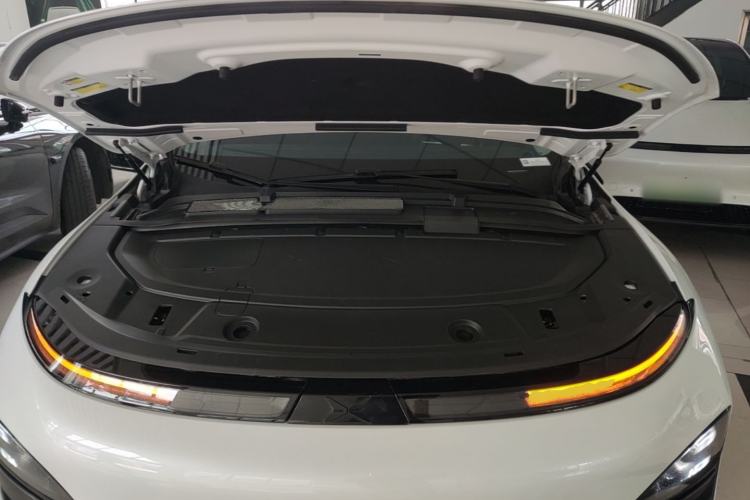 Used XPeng G6 2023 580 Long-Range Pro Engine Bay