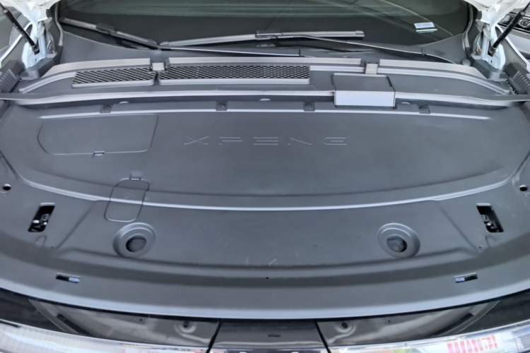 Used XPeng G6 2023 755 Ultra-Long Range Max Engine Bay