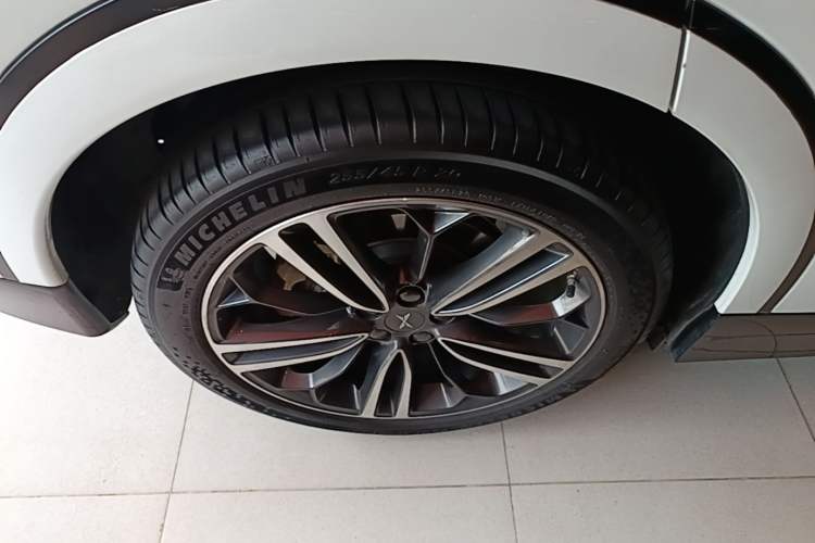 Used XPeng G6 2023 580 Long-Range Max Exterior 5