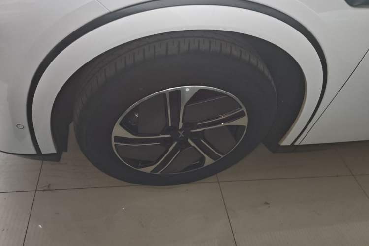 Used XPeng G6 2023 580 Long-Range Pro Exterior 7