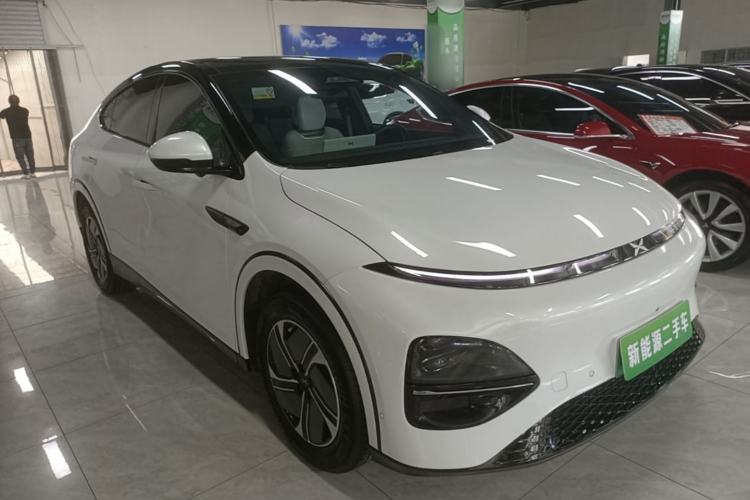 Used XPeng G6 2023 580 Long-Range Max Front Right 45 Deg