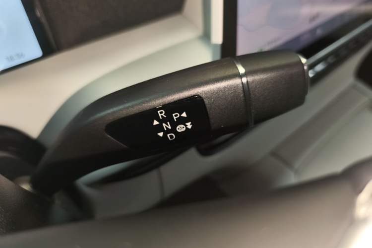 Used XPeng G6 2023 580 Long-Range Pro Gear Lever