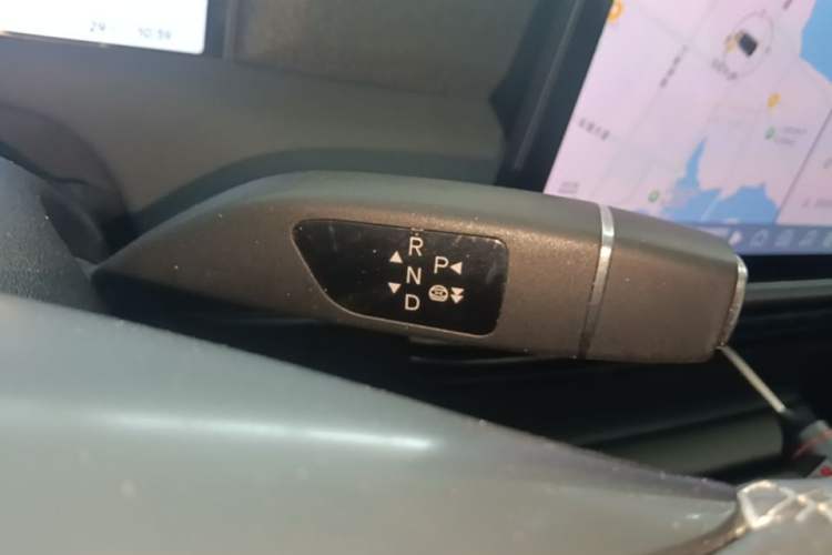 Used XPeng G6 2023 580 Long-Range Pro Gear Lever