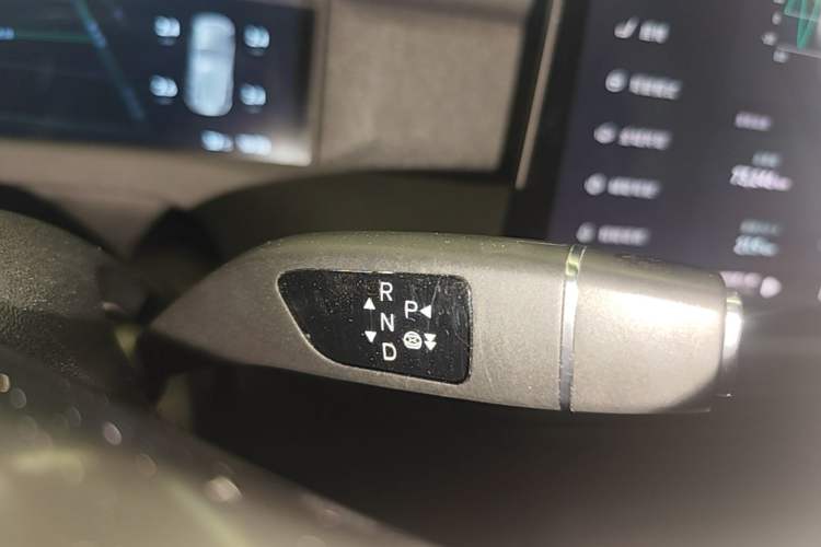 Used XPeng G6 2023 580 Long-Range Max Gear Lever