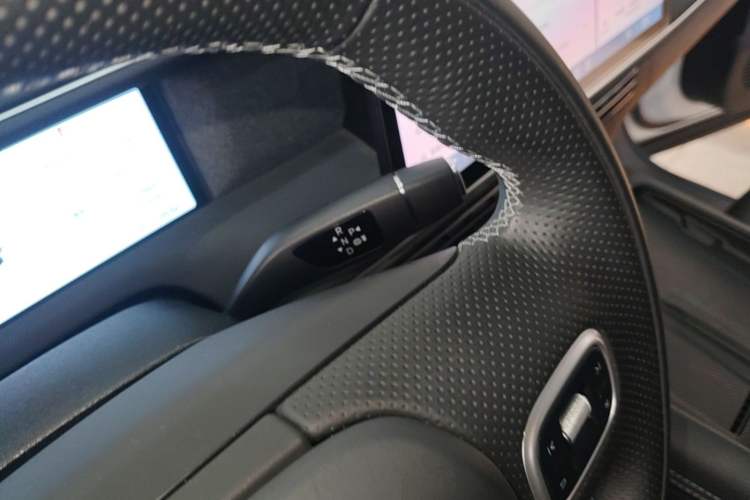 Used XPeng G6 2023 580 Long-Range Pro Gear Lever