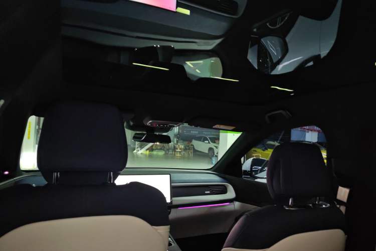 Used XPeng G6 2023 580 Long-Range Max Headliner