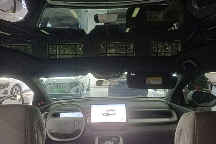 Used XPeng G6 2023 580 Long-Range Max Headliner