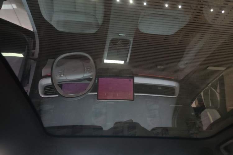 Used XPeng G6 2023 580 Long-Range Max Headliner
