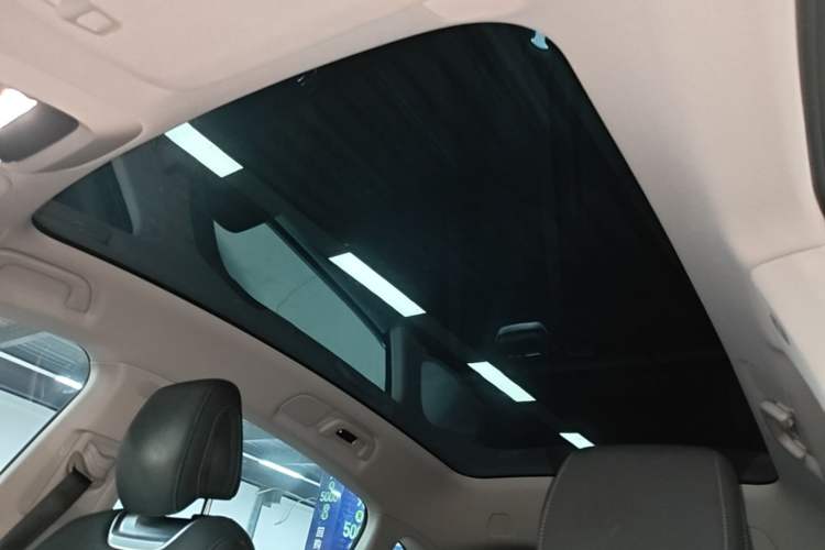 Used XPeng G6 2023 755 Ultra-Long Range Max Headliner