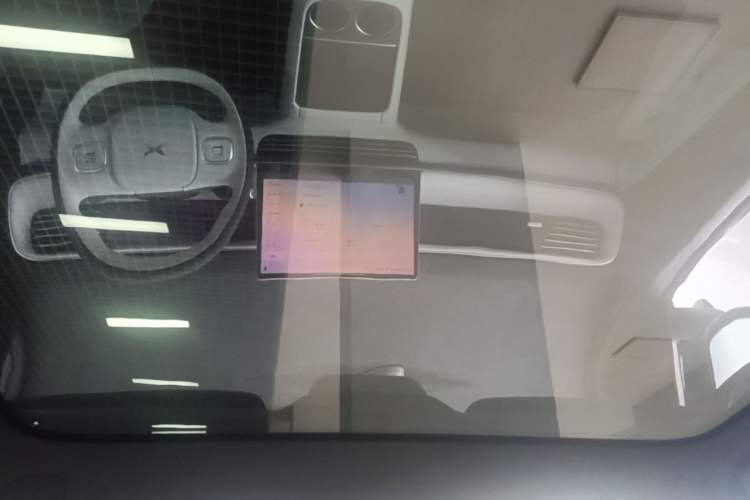 Used XPeng G6 2023 580 Long-Range Pro Headliner
