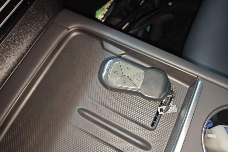 Used XPeng G6 2023 580 Long-Range Max Interior 1