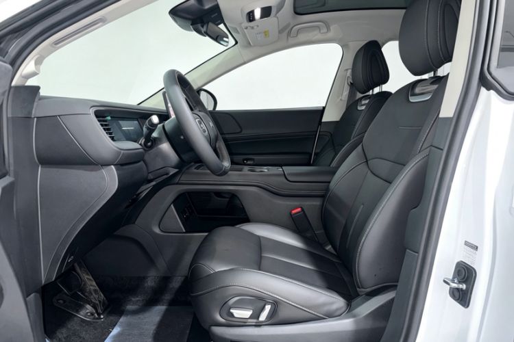 Used XPeng G6 2023 755 Ultra-Long Range Pro Interior 2