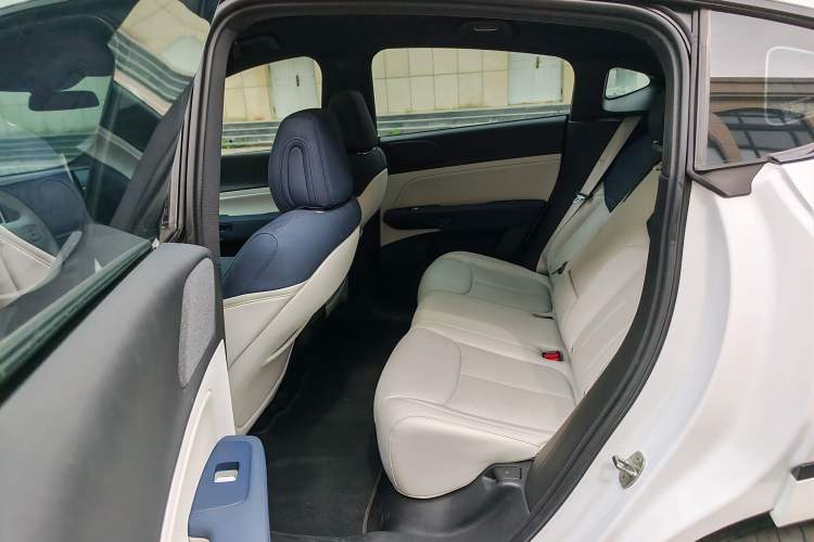 Used XPeng G6 2023 580 Long-Range Max Interior 2