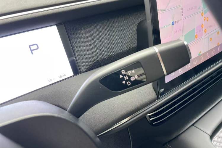 Used XPeng G6 2023 580 Long-Range Max Interior 5