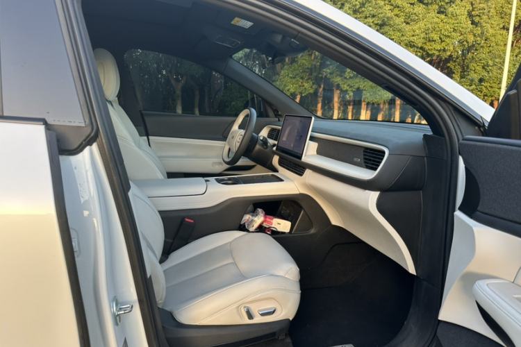 Used XPeng G6 2023 755 Ultra-Long Range Pro Interior 8