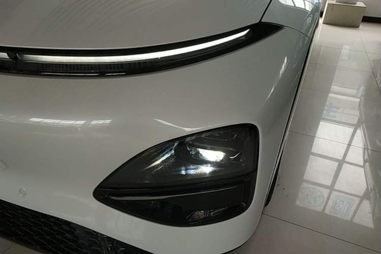 Used XPeng G6 2023 580 Long-Range Pro Left Front Headlight