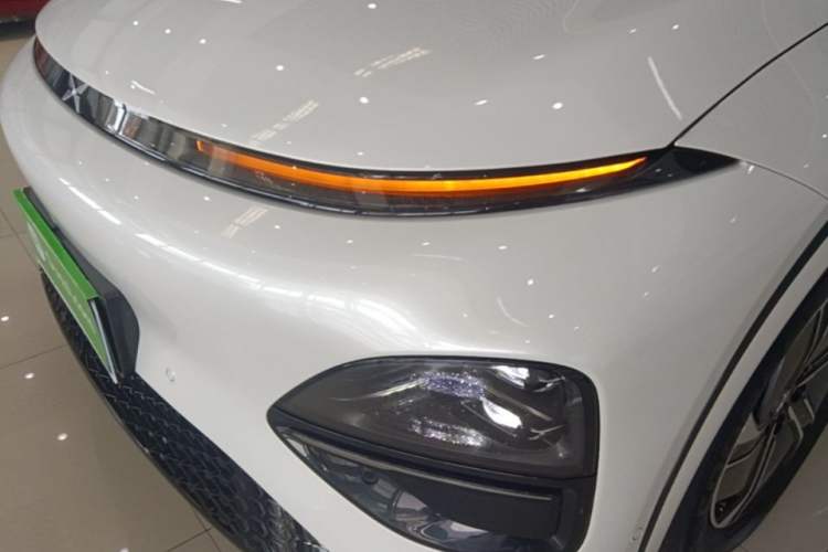 Used XPeng G6 2023 580 Long-Range Pro Left Front Headlight