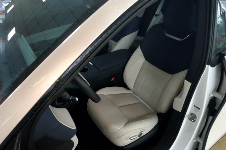 Used XPeng G6 2023 580 Long-Range Max Left Front Seat